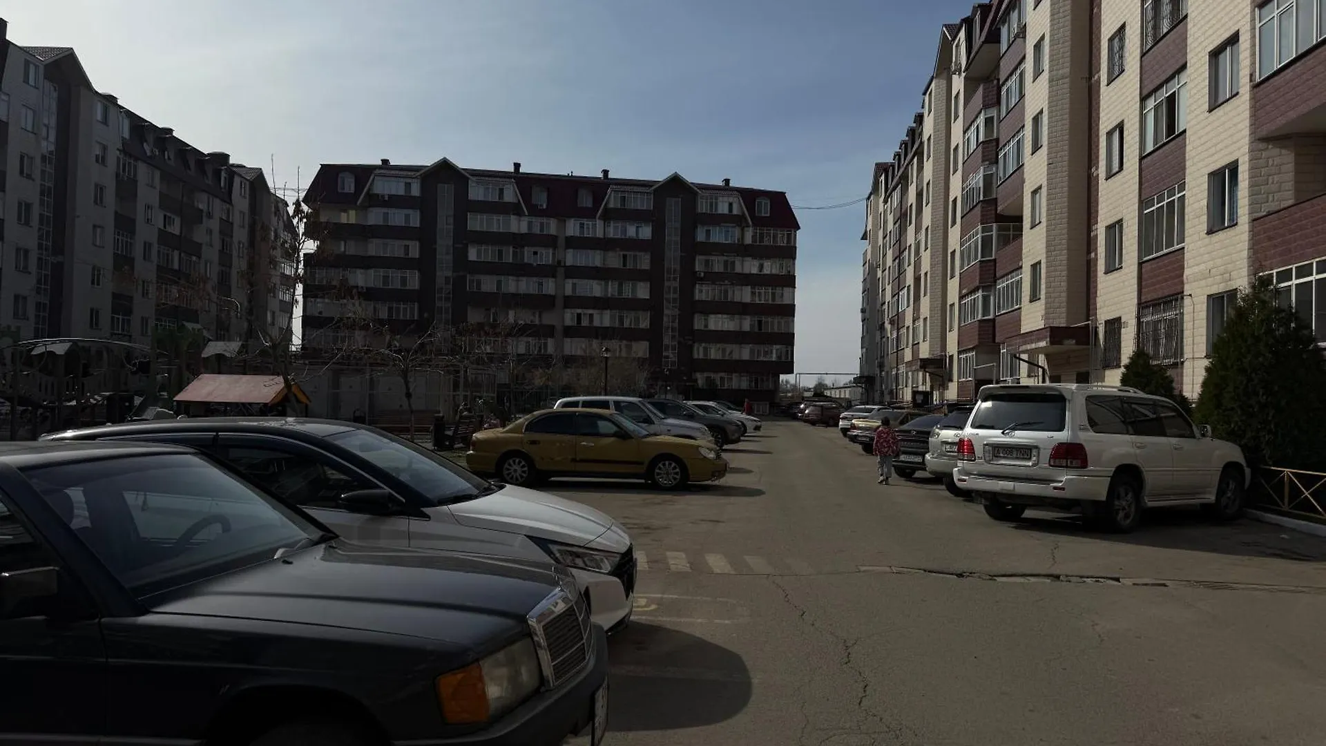 Евро 2-Ка Lux Apartment Almaty