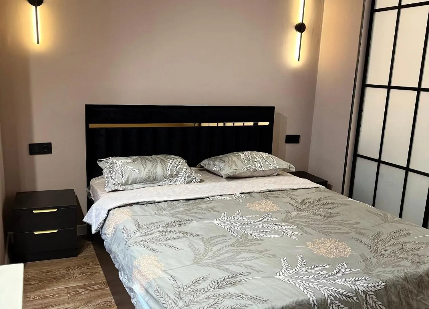 Евро 2-Ка Lux Apartment Almaty
